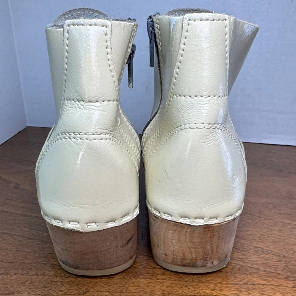 Hanna Andersson? Cream Patent Leather Wood Booties Boots, sz 36